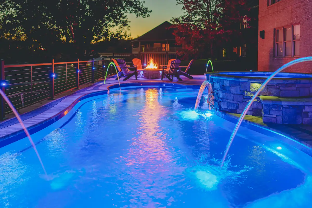 Loy's Pools offers you the full range of Leisure Pools fiberglass pool colors