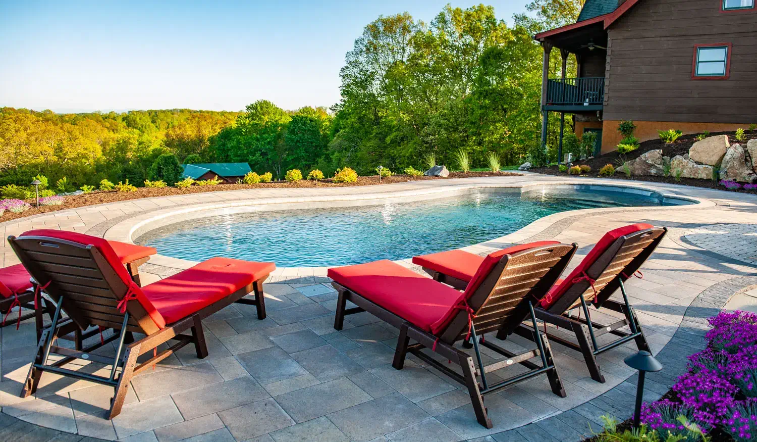 Loy's Pools: your Leisure Pools fiberglass pool experts for Knox County, Tennessee
