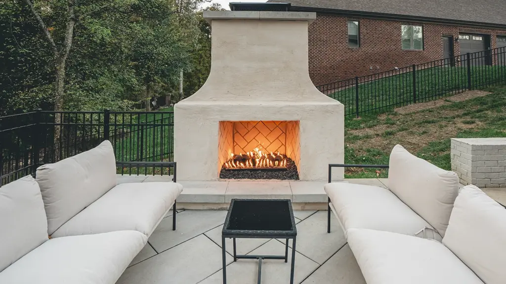 loys pools knoxville custom fiberglass pool fireplace 003